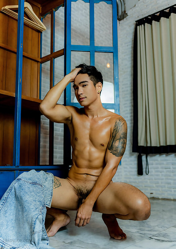 Next Image >>