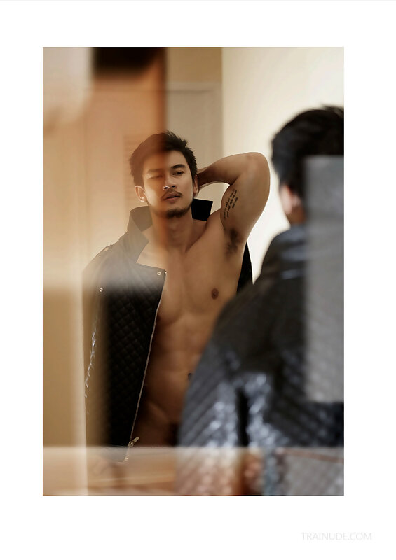 Next Image >>