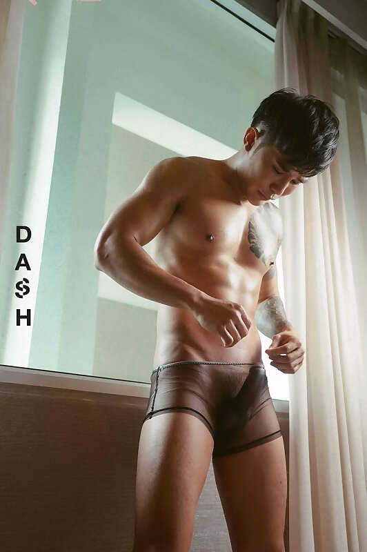 Next Image >>