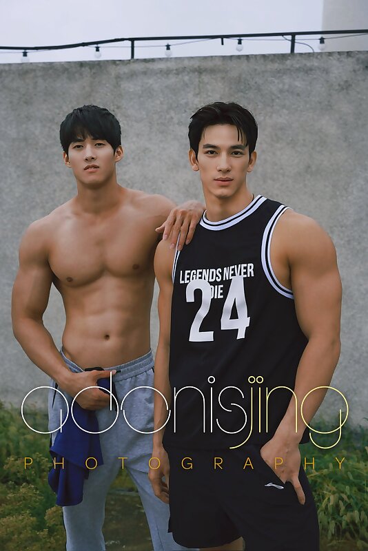 Next Image >>