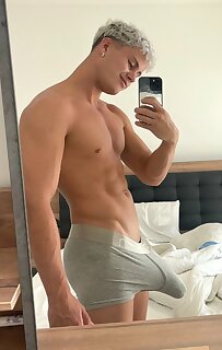 Julien Pop - photo 40 - BoyFriendTV.com
