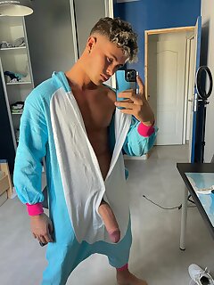 Julien Pop - BoyFriendTV.com