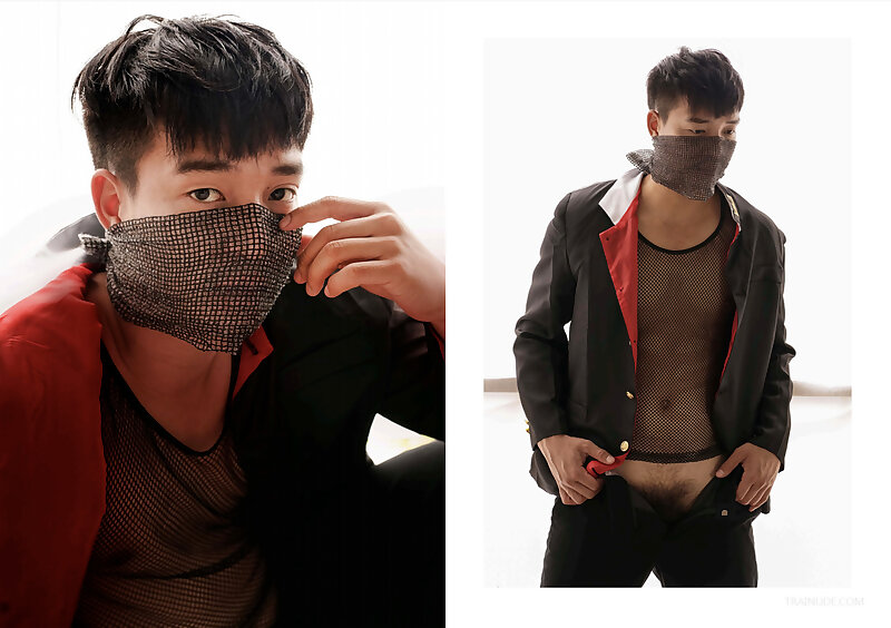 Next Image >>