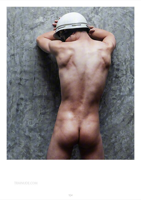 Next Image >>