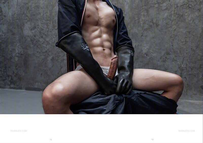 Next Image >>