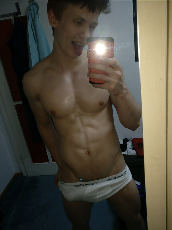Next Image >>