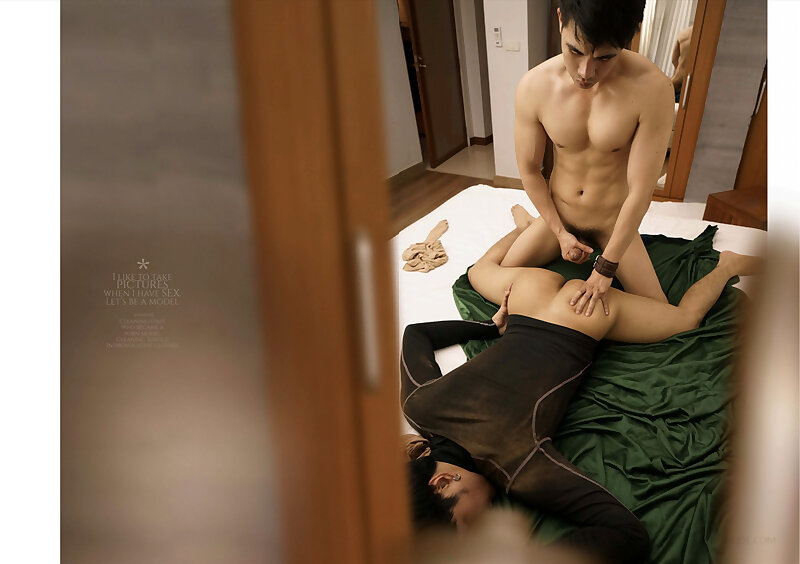 Next Image >>