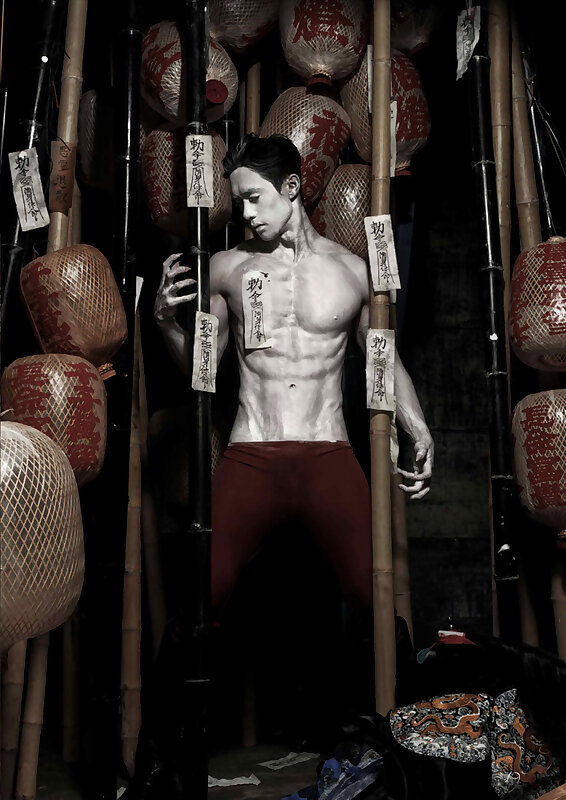 Next Image >>