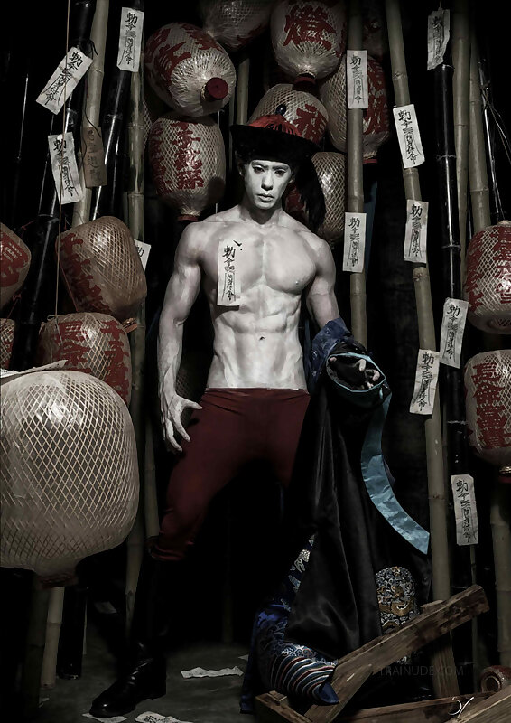 Next Image >>