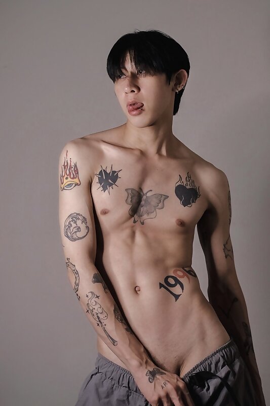 Next Image >>