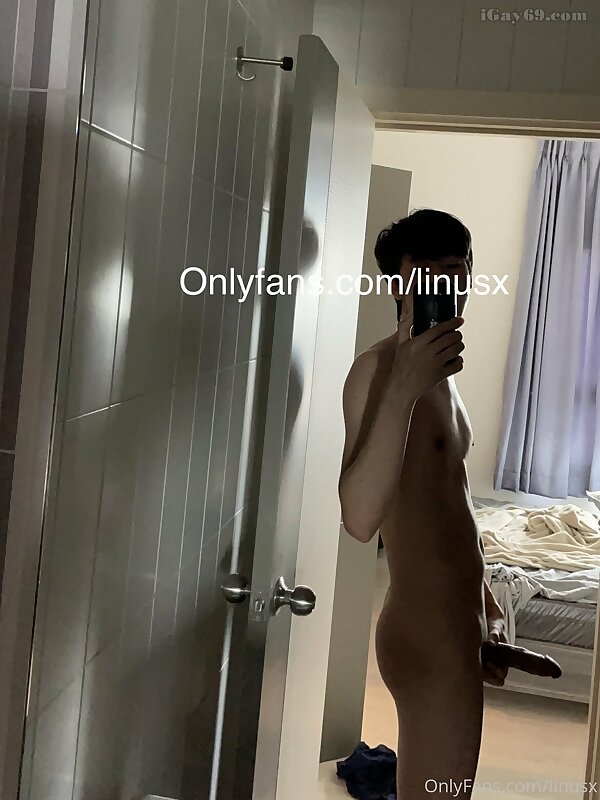 Next Image >>