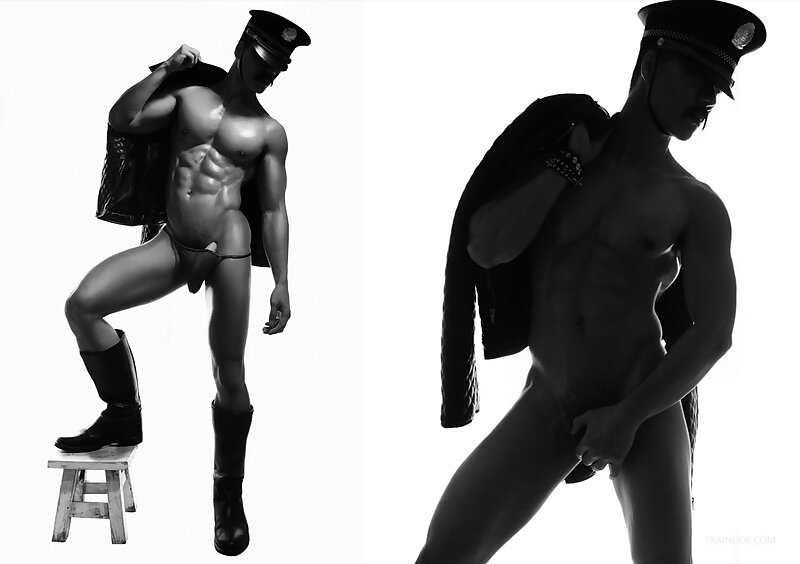 Next Image >>