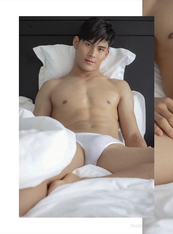 Next Image >>