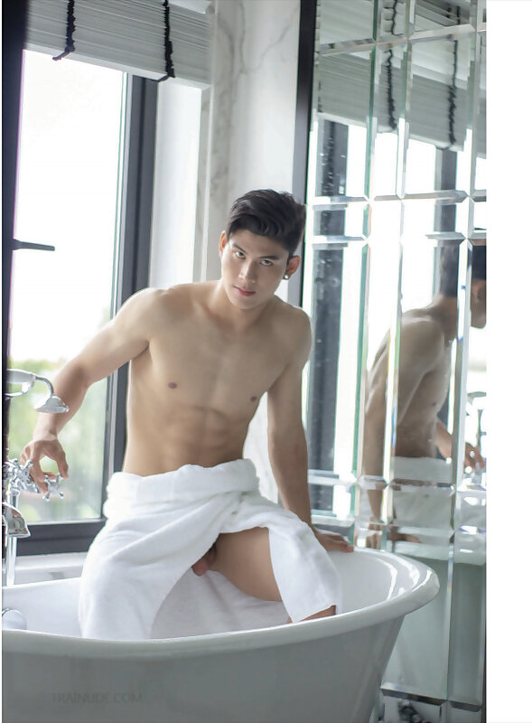 Next Image >>