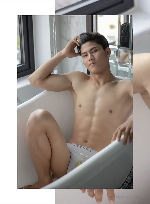 Next Image >>