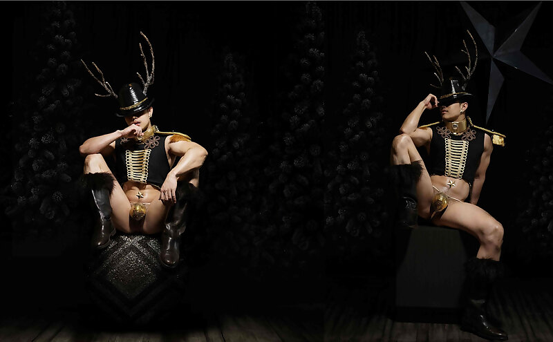 Next Image >>
