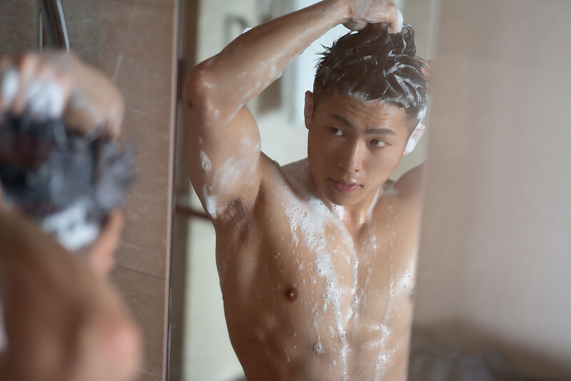 Next Image >>