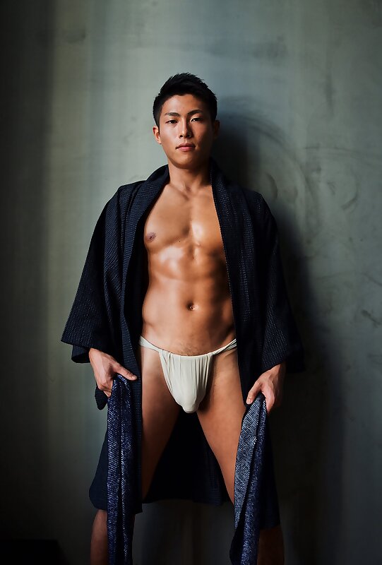 Next Image >>
