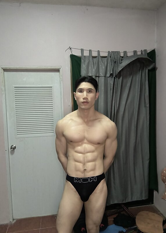 Next Image >>