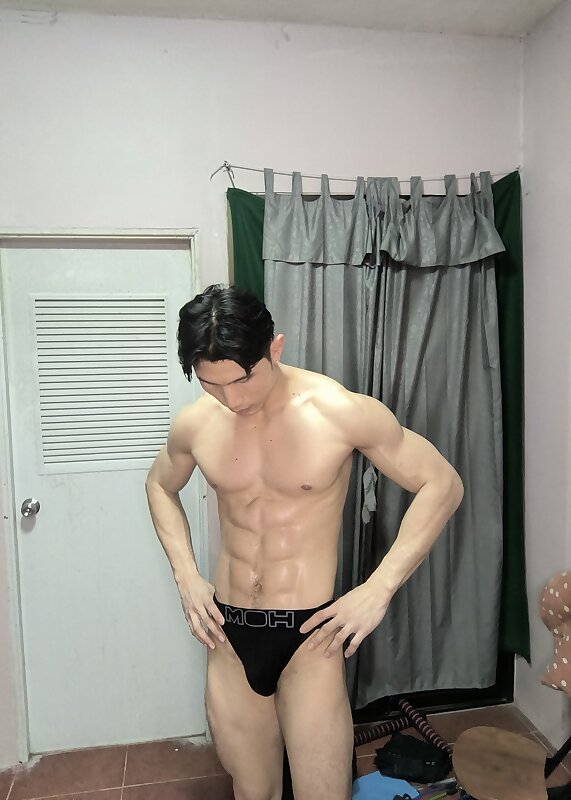 Next Image >>