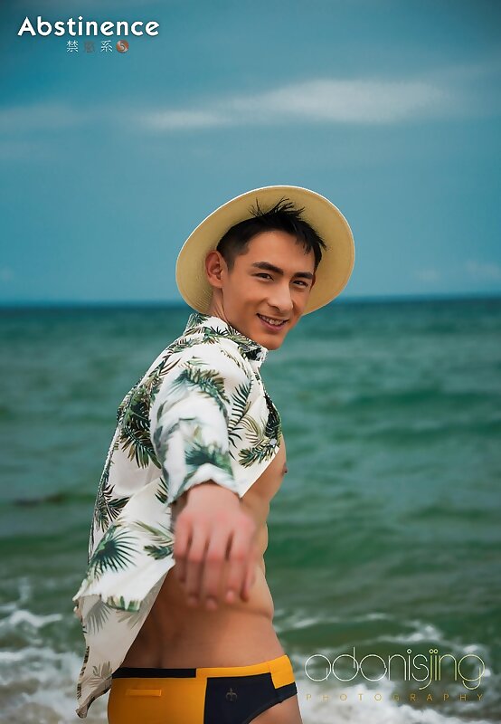 Next Image >>