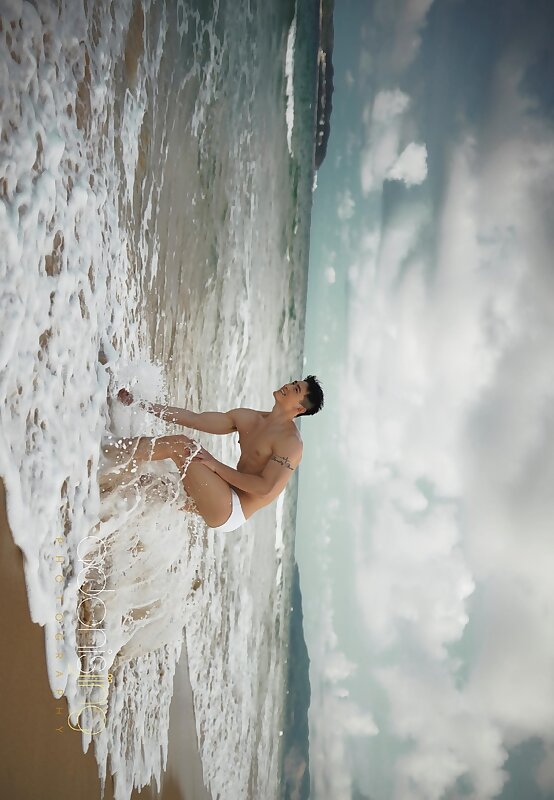 Next Image >>