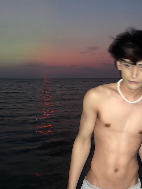 Next Image >>