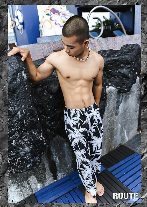 Next Image >>