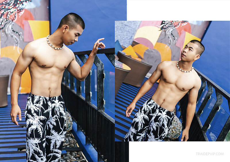 Next Image >>