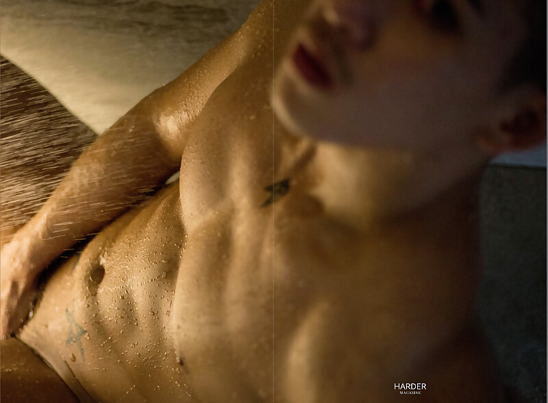 Next Image >>