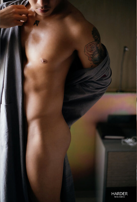 Next Image >>