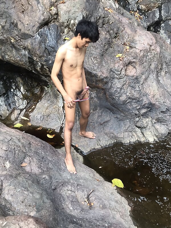Next Image >>