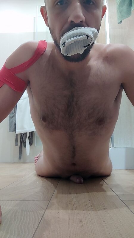 Next Image >>