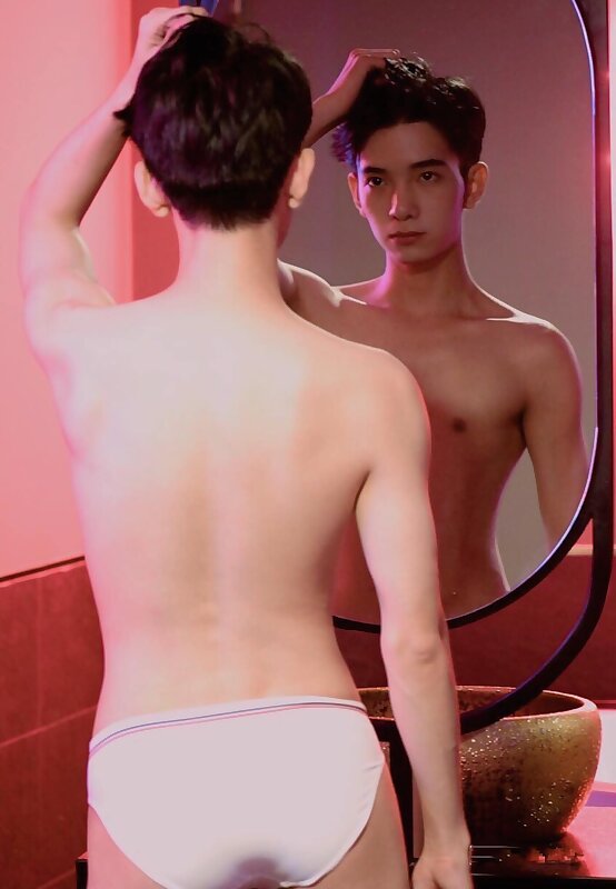 Next Image >>