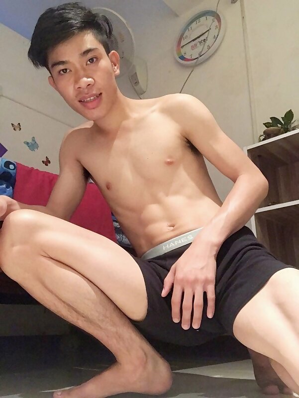 Next Image >>