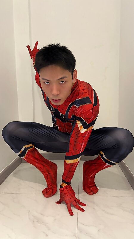 Next Image >>