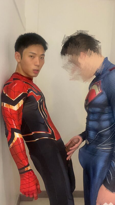 Next Image >>