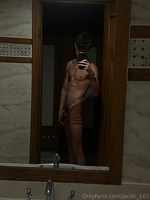 Next Image >>