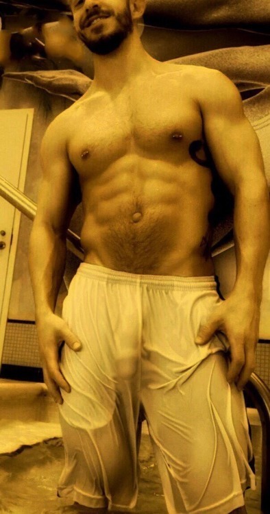 Next Image >>