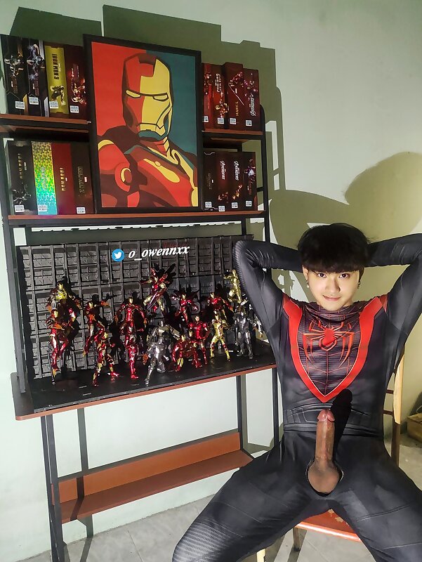 Next Image >>