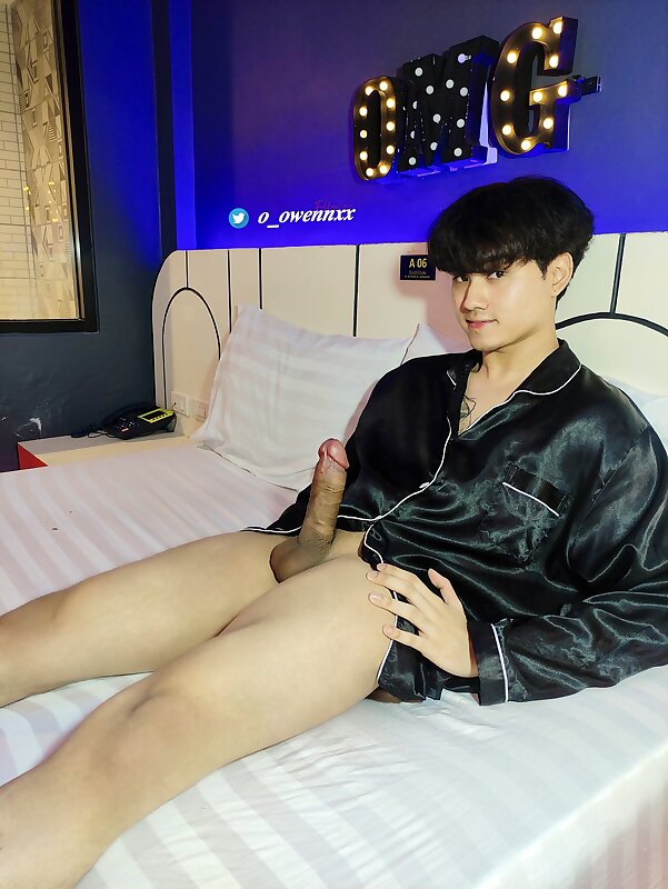 Next Image >>