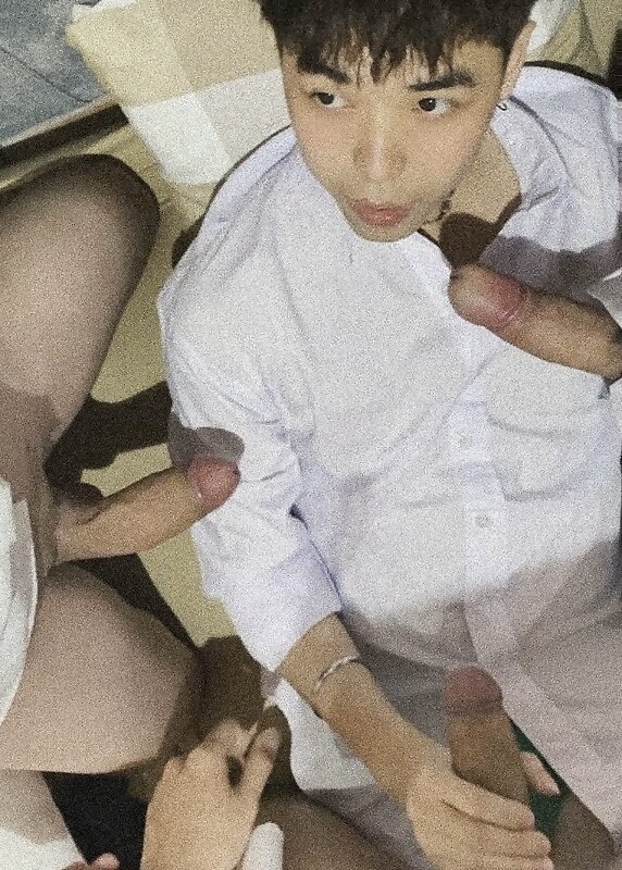 Next Image >>