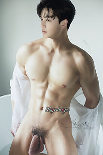 Song Kang Fakes - BoyFriendTV.com