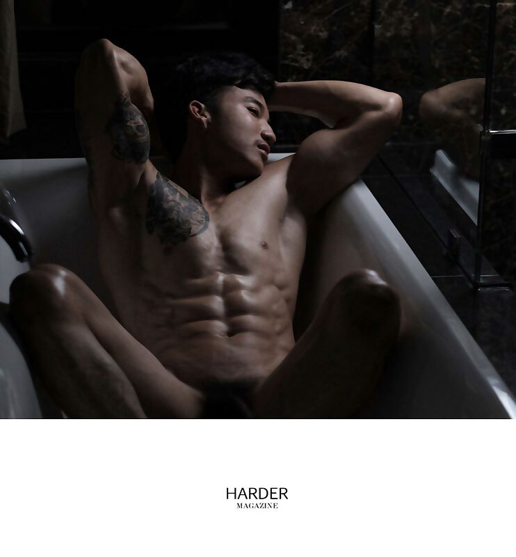 Next Image >>