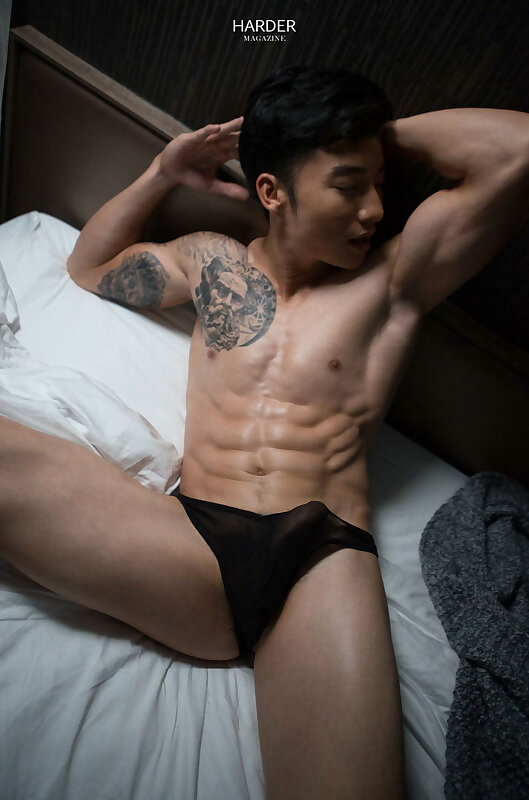 Next Image >>