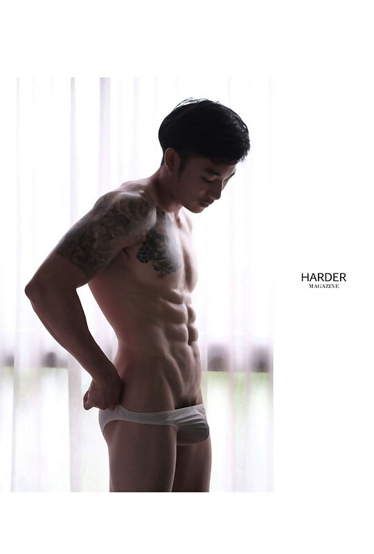 Next Image >>
