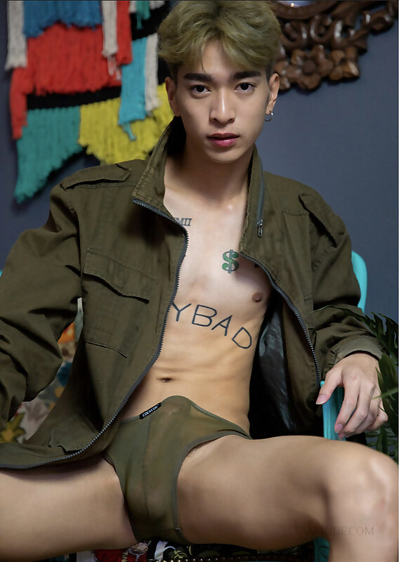 Next Image >>