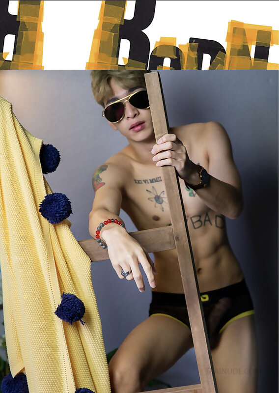 Next Image >>