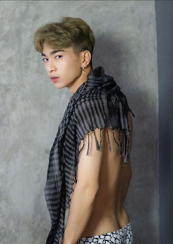 Next Image >>