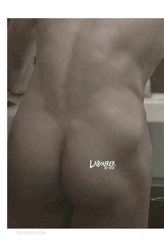 Next Image >>